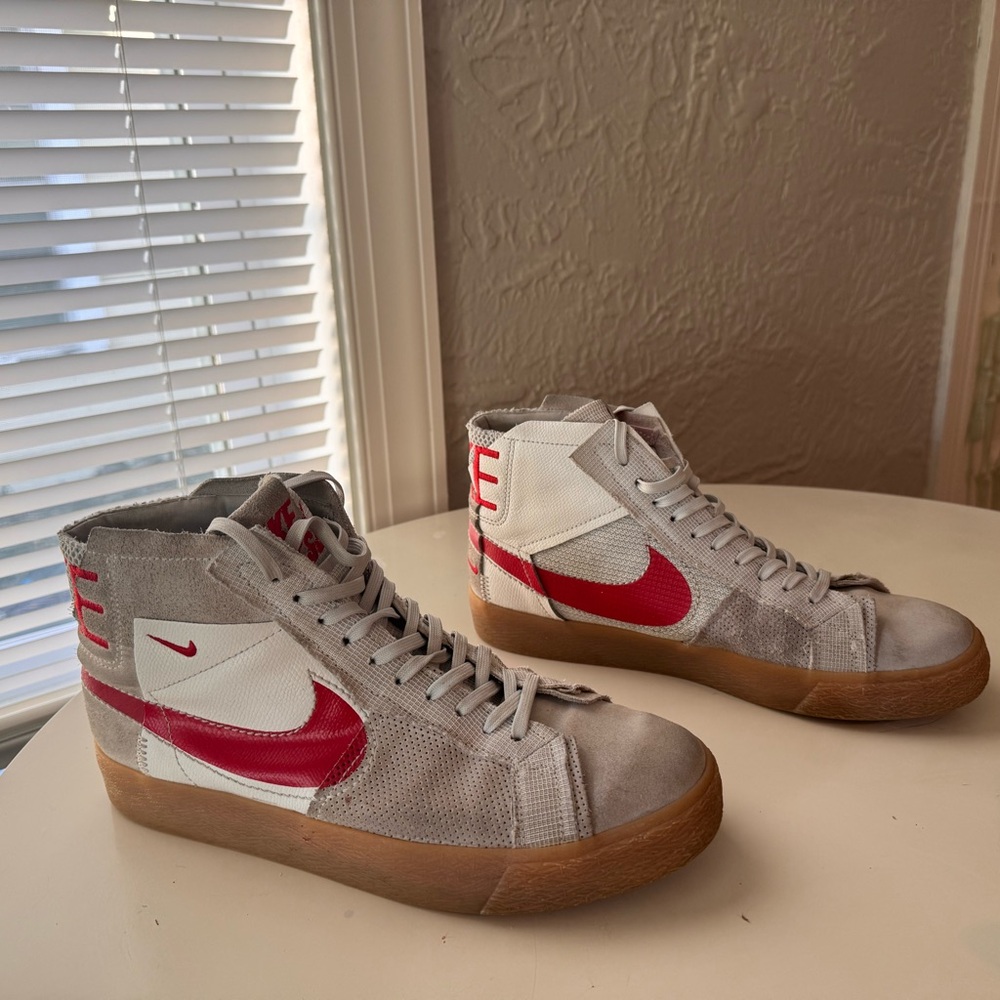 Nike MENS 9 SB Zoom Mid Blazer Premium Skate Shoe